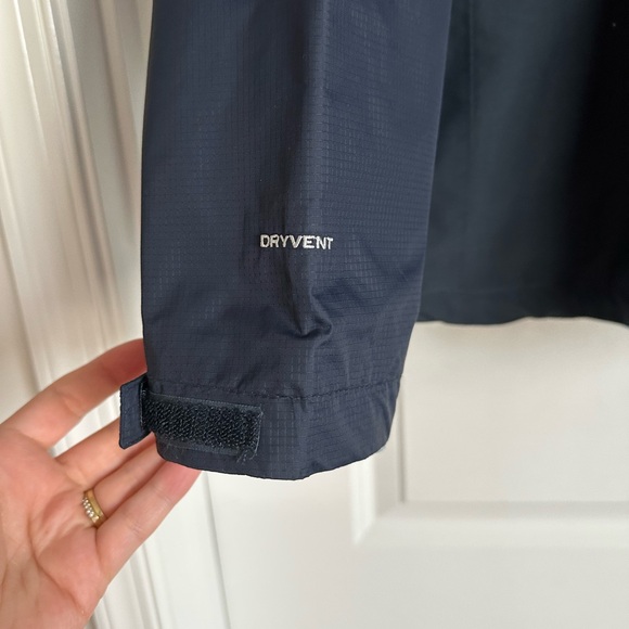 North Face dry vent women’s double layered waterproof jacket - size L - Picture 4 of 6